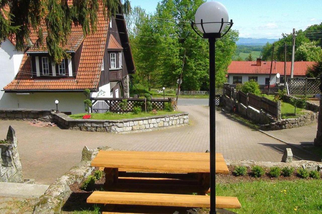 Hotel Krasnoludki Sosnowka  Ngoại thất bức ảnh