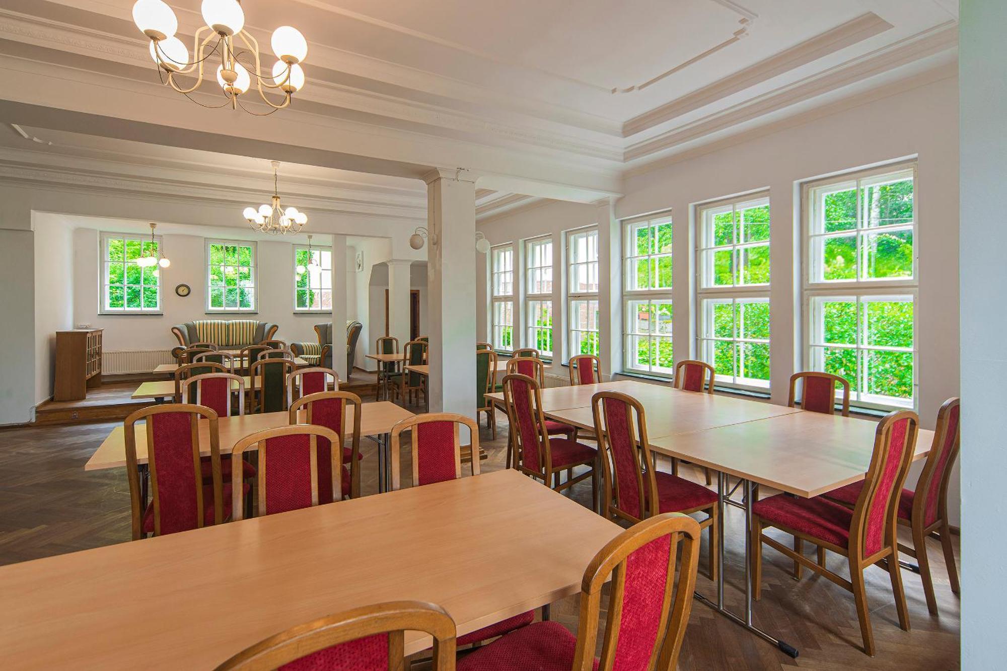 Hotel Krasnoludki Sosnowka  Ngoại thất bức ảnh